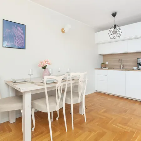 Jasny I Elegancki W Sopocie By Renters Lejlighed Sopot
